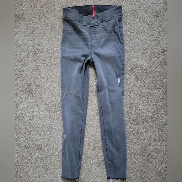Spanx Gray Skinny Jeans Distressed Ripped Raw Hem Small - Picture 9 of 10